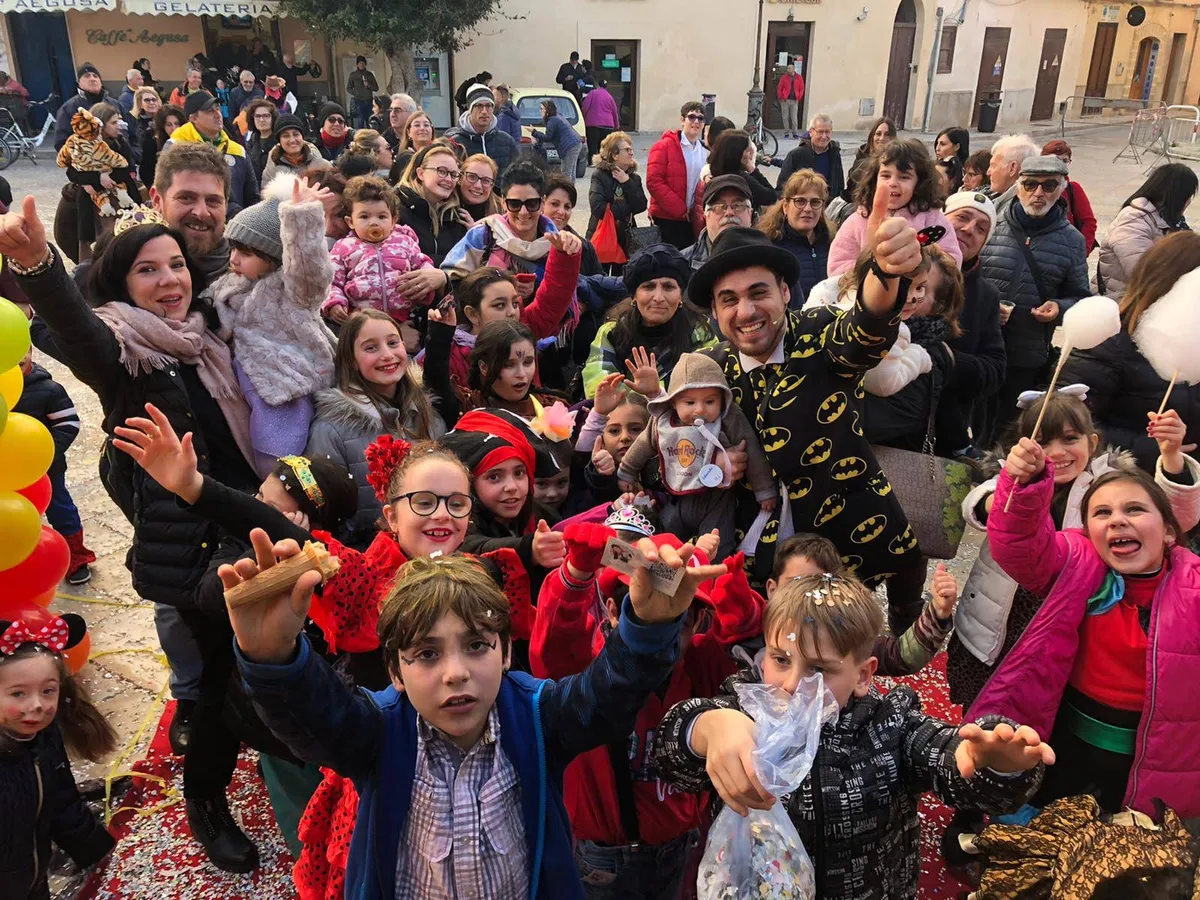 Festa di Carnevale per bambini con animazione e magia de Il Mago Max in Sicilia